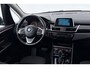 BMW 2-Serie Active Tourer 218i Corporate Lease Executive (NAVIGATIE, SPORTSTOELEN, TREKHAAK, LED, PDC)