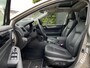 Subaru Outback 2.5i Premium | Lage Tellerstand | Adaptieve Cruise Control | Stoelverwarming | Achteruitrijcamera | Schuif/Kanteldak | Navigatie | DAB | EyeSight |