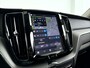 Volvo XC60 T6 Plug-in hybrid AWD Ultra Bright | Panoramadak | 360° camera | Harman Kardon | Luchtvering | Head-up display | Stoel- en Stuurverwarming | Trekhaak