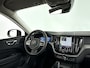 Volvo XC60 T6 Plug-in hybrid AWD Ultra Bright | Panoramadak | 360° camera | Harman Kardon | Luchtvering | Head-up display | Stoel- en Stuurverwarming | Trekhaak