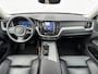 Volvo XC60 2.0 T8 Plug-in hybrid AWD Ultimate Bright | Schuif-/Kanteldak | 360 Camera | Adaptieve Cruise Control | Head-Up Display | Stoel-/Stuurverwarming | Getint Glas | Harman Kardon Audio | BLIS |