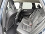 Volvo XC60 2.0 T8 Plug-in hybrid AWD Ultimate Bright | Schuif-/Kanteldak | 360 Camera | Adaptieve Cruise Control | Head-Up Display | Stoel-/Stuurverwarming | Getint Glas | Harman Kardon Audio | BLIS |