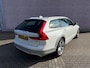 Volvo V90 Cross Country 2.0 T5 AWD Ocean Race | Bowers & Wilkins audio | Luchtvering | Trekhaak | Panoramadak | Origineel Nederlandse auto | 1e eigenaar | Adaptive cruise control | Dode hoek detectie BLIS | DAB+ radio | Parkeerverwarming | Navigatie | 360 Graden Camera | Lichtmetalen Velgen 20 inch | Head-up Display | 4 zone climate control | Gelamineerde zijruiten | Actieve LED koplampen |