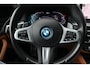 BMW 5-Serie Touring 530e M-Sport | Leer | CarPlay | Ambient | Stoelverwarming | Sensoren | DAB | LED