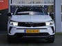 Opel Grandland 1.2 Turbo GS Black Pack | Automaat | Stoel en stuurverwarming | Navigatie | Achteruitrijcamera | Comfort stoelen | Adaptive cruise control | Parkeersensoren voor en achter | Led verlichting | Climate control