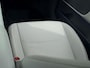 Hyundai Ioniq 6 Connect 77.4 kWh / SOH 100% / Fabrieksgarantie tot 11-2028 / Wit Leder / 20 Inch All Season / Stoelverkoeling / Stoelverwarming Voor + Achter / Stuurverwarming / Elek. Bedienbare Bestuurdersstoel /