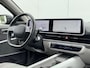 Hyundai Ioniq 6 Connect 77.4 kWh / SOH 100% / Fabrieksgarantie tot 11-2028 / Wit Leder / 20 Inch All Season / Stoelverkoeling / Stoelverwarming Voor + Achter / Stuurverwarming / Elek. Bedienbare Bestuurdersstoel /
