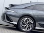 Hyundai Ioniq 6 Connect 77.4 kWh / SOH 100% / Fabrieksgarantie tot 11-2028 / Wit Leder / 20 Inch All Season / Stoelverkoeling / Stoelverwarming Voor + Achter / Stuurverwarming / Elek. Bedienbare Bestuurdersstoel /