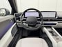Hyundai Ioniq 6 Connect 77.4 kWh / SOH 100% / Fabrieksgarantie tot 11-2028 / Wit Leder / 20 Inch All Season / Stoelverkoeling / Stoelverwarming Voor + Achter / Stuurverwarming / Elek. Bedienbare Bestuurdersstoel /
