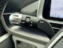 Hyundai Ioniq 6 Connect 77.4 kWh / SOH 100% / Fabrieksgarantie tot 11-2028 / Wit Leder / 20 Inch All Season / Stoelverkoeling / Stoelverwarming Voor + Achter / Stuurverwarming / Elek. Bedienbare Bestuurdersstoel /
