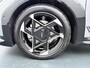 Kia EV4 Fastback GT-PlusLine 81.4 kWh FULL OPTIONS - *DEMO* - Head-up Display - 360 Camera - Stoelverwarming/ventilatie - Glazen Schuif-/kanteldak - Elektrisch verstelbare voorstoelen - Dodehoekcamera - Fabrieksgarantie tot 2032 Direct leverbaar!