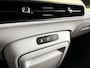 Volkswagen ID. Buzz Pro 8 Intro 77kWh | 360° camera | Stoel- en Stuurverwarming | Trekhaak | Dubbele schuifdeur