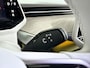 Volkswagen ID. Buzz Pro 8 Intro 77kWh | 360° camera | Stoel- en Stuurverwarming | Trekhaak | Dubbele schuifdeur