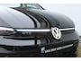Volkswagen Golf 8.5 1.5 eHybrid GTE 272 Pk | Panorama dak | Stoel/Stuur verwarming | 360* Camera | Schuif/Kantel dak | Adaptive cruise controler | Keyless start | Apple CarPlay/Android Auto | Draadloze telefoonlader | IQ.Lights | Climate controle | Parkeersensoren V+A | Navigatie |