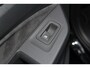Volkswagen Golf 8.5 1.5 eHybrid GTE 272 Pk | Panorama dak | Stoel/Stuur verwarming | 360* Camera | Schuif/Kantel dak | Adaptive cruise controler | Keyless start | Apple CarPlay/Android Auto | Draadloze telefoonlader | IQ.Lights | Climate controle | Parkeersensoren V+A | Navigatie |