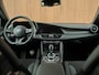 Alfa Romeo Giulia 2.9 V6 Quadrifoglio | Akrapovic | Carbon stoelen | Harman/Kardon | Facelift | Adapt. cruise