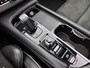 Volvo XC90 2.0 T8 AWD R-Design / SOH 88% / Panoramadak / Trekhaak / Leder-sport / Pdc+Camera / Xenon / 7Pers. / Apk 11-2026