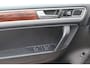 Volkswagen Touareg 3.0 TSI Hybrid Highline | trekhaak | Panoramadak | Luchtvering | Lederenbekleding |