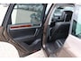 Volkswagen Touareg 3.0 TSI Hybrid Highline | trekhaak | Panoramadak | Luchtvering | Lederenbekleding |