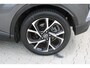 Toyota C-HR / C-HR+ 1.8 Hybrid Business Intro | Incl. 12 maanden garantie | Adaptieve cruise control | Stoel/stuurverwarming | Parkeercamera | Navigatie | DAB radio | Lane assist |