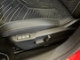 Peugeot 208 Hybrid 136 e-DCS6 GT vol! | Panorama Dak | Camera | Alcantara | Elek. Stoel met Massage | All-Season Banden | Digitaal Dashboard | Achteruitrijcamera | Apple Carplay/Android Auto|telefoonintegratie premium | Camera voor