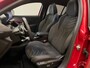 Peugeot 208 Hybrid 136 e-DCS6 GT vol! | Panorama Dak | Camera | Alcantara | Elek. Stoel met Massage | All-Season Banden | Digitaal Dashboard | Achteruitrijcamera | Apple Carplay/Android Auto|telefoonintegratie premium | Camera voor