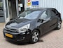 Kia Rio 1.2 CVVT Design Edition | AIRCO | CRUISE | PDC | LICHTMETAAL VELG | NW APK |
