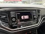 Volkswagen T-Roc 1.0 TSI Style Trekhaak LMV Airco ACC PDC voor en achterzijde