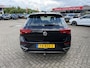 Volkswagen T-Roc 1.0 TSI Style Trekhaak LMV Airco ACC PDC voor en achterzijde