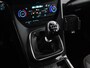 Ford Kuga 1.5 EcoBoost ST Line Nieuwe distributieriem, Apple Carplay/Android Auto, Bluetooth, Cruise control, Parkeersensor voor en achter, Een sportieve en comfortabele Ford Kuga 1.5 EcoBoost ST-Line uit 2018. Deze SUV combineert krachtige prestaties met een stijlvol design en is ruim van opties.