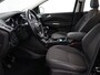 Ford Kuga 1.5 EcoBoost ST Line Nieuwe distributieriem, Apple Carplay/Android Auto, Bluetooth, Cruise control, Parkeersensor voor en achter, Een sportieve en comfortabele Ford Kuga 1.5 EcoBoost ST-Line uit 2018. Deze SUV combineert krachtige prestaties met een stijlvol design en is ruim van opties.