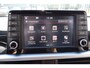Kia Picanto 1.0 CVVT Design Edition Achteruitrijcamera/Cruise control/Climate control/Lederen bekleding/Navigatie/Elektrisch inklapbare spiegels/Licht metalen velgen/Led dagrijverlichting