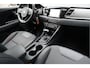 Kia Niro Hybrid 1.6 GDi DynamicLine Aut6 | LEER/ stof | Cruise + Lane | Apple Carplay/ Android Auto | 4/26 dealer beurt gehad |