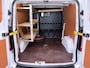 Ford Transit Custom 300 2.0TDCI L2H1 Dubbele Cabine 6-Persoons Trekhaak Navi Camera Cruise Control Imperiaal Airco Stoelverwarming Pdc DC DAB Bluetooth Betonplex Vloer Wandbetimmering 2.750KG Trekgewicht Origineel Nederlandse Auto