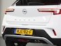 Opel Mokka 1.2 130PK Ultimate | 1ste eigenaar | Alcantara | Stoel/Stuurverwarming | Massagestoel | FULL LED | Camera | Two-tone | Privacy Glass | AppleCarPlay/AndroidAuto | Navigatie | Adaptief Cruise Control | Keyless | Isofix |