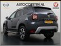 Dacia Duster 1.3TCe 131PK Prestige Trekhaak Navi Camera Apple Carplay Android Auto Ecc Bluetooth Cruise Control Pdc Dodehoek Signalering Isofix Privacy Glas Sidesteps Lmv ESP 1.500KG Trekgewicht Origineel Nederlandse Auto
