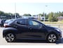 Toyota Yaris HYBRID 115 FIRST EDITION STOEL/STUURVERW DRAADLOOS-LADEN APPLE/ANDROID KEYLESS CLIMA AD-CRUISE 16" LM-VELGEN