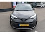 Toyota C-HR / C-HR+ 2.0 HYBRID DYNAMIC AFN-TREKHAAK APPLE/ANDROID PARK-SENSOREN KEYLESS 18"LM-VELGEN NL-AUTO