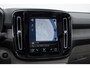 Volvo XC40 T4 190PK Automaat Inscription / Trekhaak / Panoramadak / Adaptieve koplampen / Adaptieve cruise control / Stoelverwarming / Keyless entry / elektrische achterklep / Apple carplay / Parkeersensoren met camera / BLIS