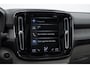 Volvo XC40 T4 190PK Automaat Inscription / Trekhaak / Panoramadak / Adaptieve koplampen / Adaptieve cruise control / Stoelverwarming / Keyless entry / elektrische achterklep / Apple carplay / Parkeersensoren met camera / BLIS