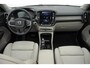 Volvo XC40 T4 190PK Automaat Inscription / Trekhaak / Panoramadak / Adaptieve koplampen / Adaptieve cruise control / Stoelverwarming / Keyless entry / elektrische achterklep / Apple carplay / Parkeersensoren met camera / BLIS