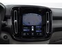 Volvo XC40 T4 190PK Automaat Inscription / Trekhaak / Panoramadak / Adaptieve koplampen / Adaptieve cruise control / Stoelverwarming / Keyless entry / elektrische achterklep / Apple carplay / Parkeersensoren met camera / BLIS