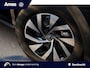 Volkswagen T-Roc Limited Edition 1.5 eTSI 85 kW / 116 PK SUV 7 versn. DSG | Achteruitrijcamera 'Rear View' | Zijruiten achter en achterruit getint |