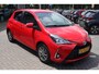 Toyota Yaris 1.5 HYBRID DYNAMIC NL-AUTO NAVI LM-VELGEN LED PRIVACY-GLASS KEYLESS NAVI DAB+