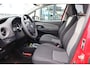Toyota Yaris 1.5 HYBRID DYNAMIC NL-AUTO NAVI LM-VELGEN LED PRIVACY-GLASS KEYLESS NAVI DAB+