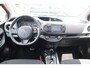 Toyota Yaris 1.5 HYBRID DYNAMIC NL-AUTO NAVI LM-VELGEN LED PRIVACY-GLASS KEYLESS NAVI DAB+