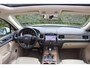 Volkswagen Touareg 3.0 TSI 380PK Hybrid Highline Pano | Trhk | Dyn Audio |
