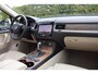 Volkswagen Touareg 3.0 TSI 380PK Hybrid Highline Pano | Trhk | Dyn Audio |