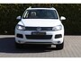 Volkswagen Touareg 3.0 TSI 380PK Hybrid Highline Pano | Trhk | Dyn Audio |
