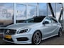 Mercedes-Benz A-klasse A180 AUTOMAAT AMG LINE Night Pakket | NL Auto | Panodak | Xenon | Navi | Stoelverw. | 18 Inch Lm | Pdc v+a | Trekhaak afn. |